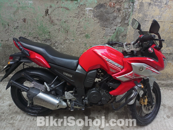 Yamaha Fazer 2015